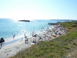 Plage perçée Trénez